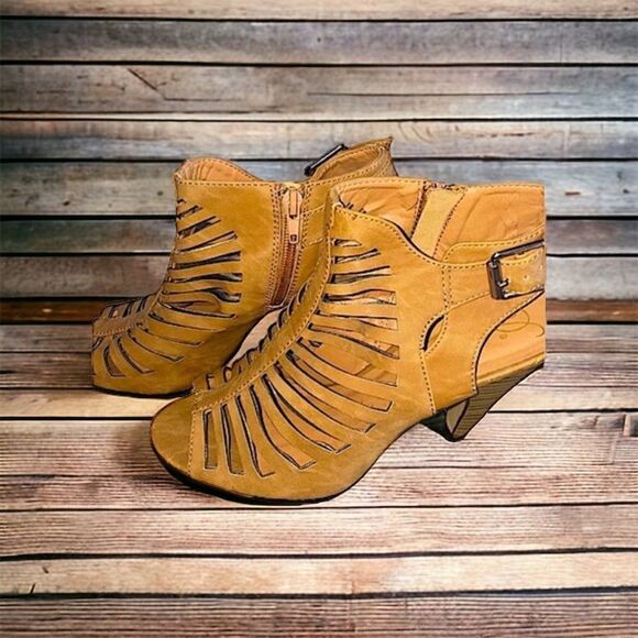 D’s Heels l Camel Brown l Side zip l 8.5 l EUC - Picture 14 of 14